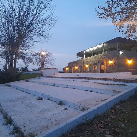 Hostal Entreolivos Badajoz Exterior foto
